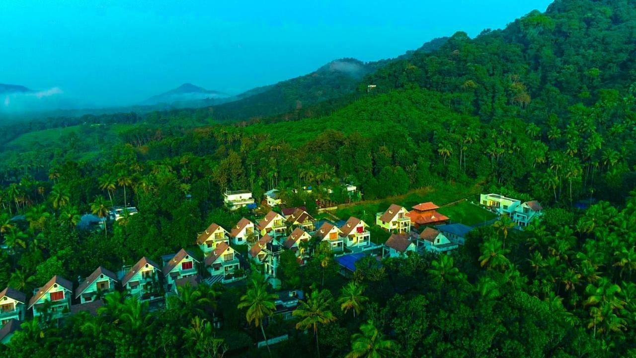 Nest Resorts Атхирапали Екстериор снимка