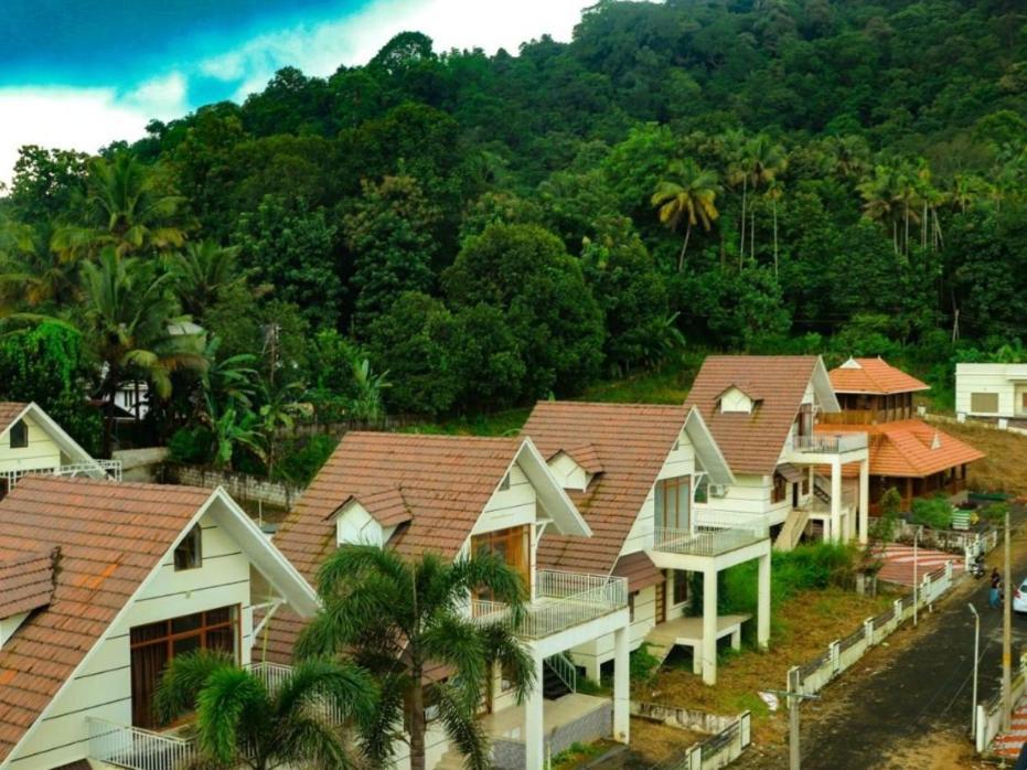 Nest Resorts Атхирапали Екстериор снимка